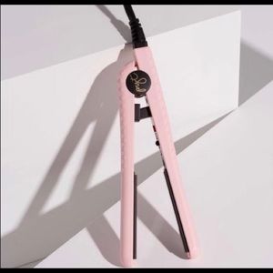 PYT mini ceramic hair straightener